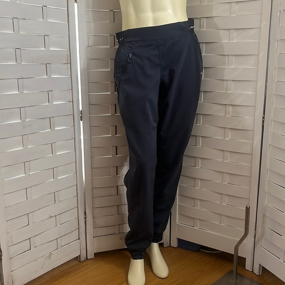 Grey’s Anatomy spandex-stretch jogger logo waist scrub pant